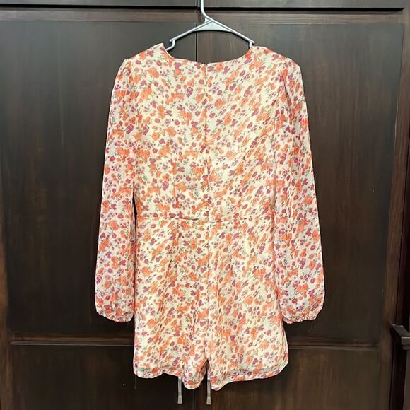 NWT Nasty Gal Floral Print Romper - Picture 3 of 7